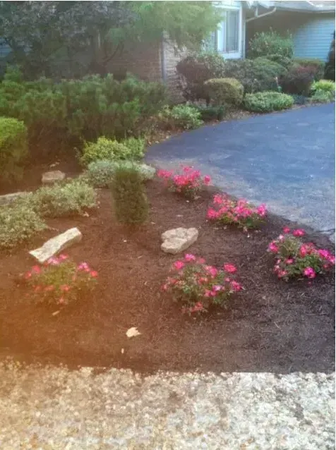 Small Landscape – Cincinnati, OH - Vater's Lawn Care & Landscape Services LLC