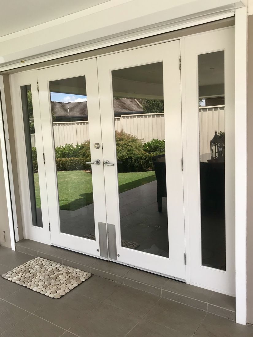White door with tinted glass | Penrith, NSW | Supertint