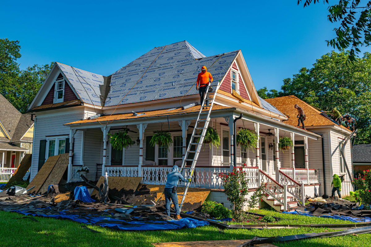 Online roof estimate vs contractor quote comparison for accurate roof replacement costs