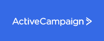 Het logo van ActiveCampaign op een blauwe achtergrond.