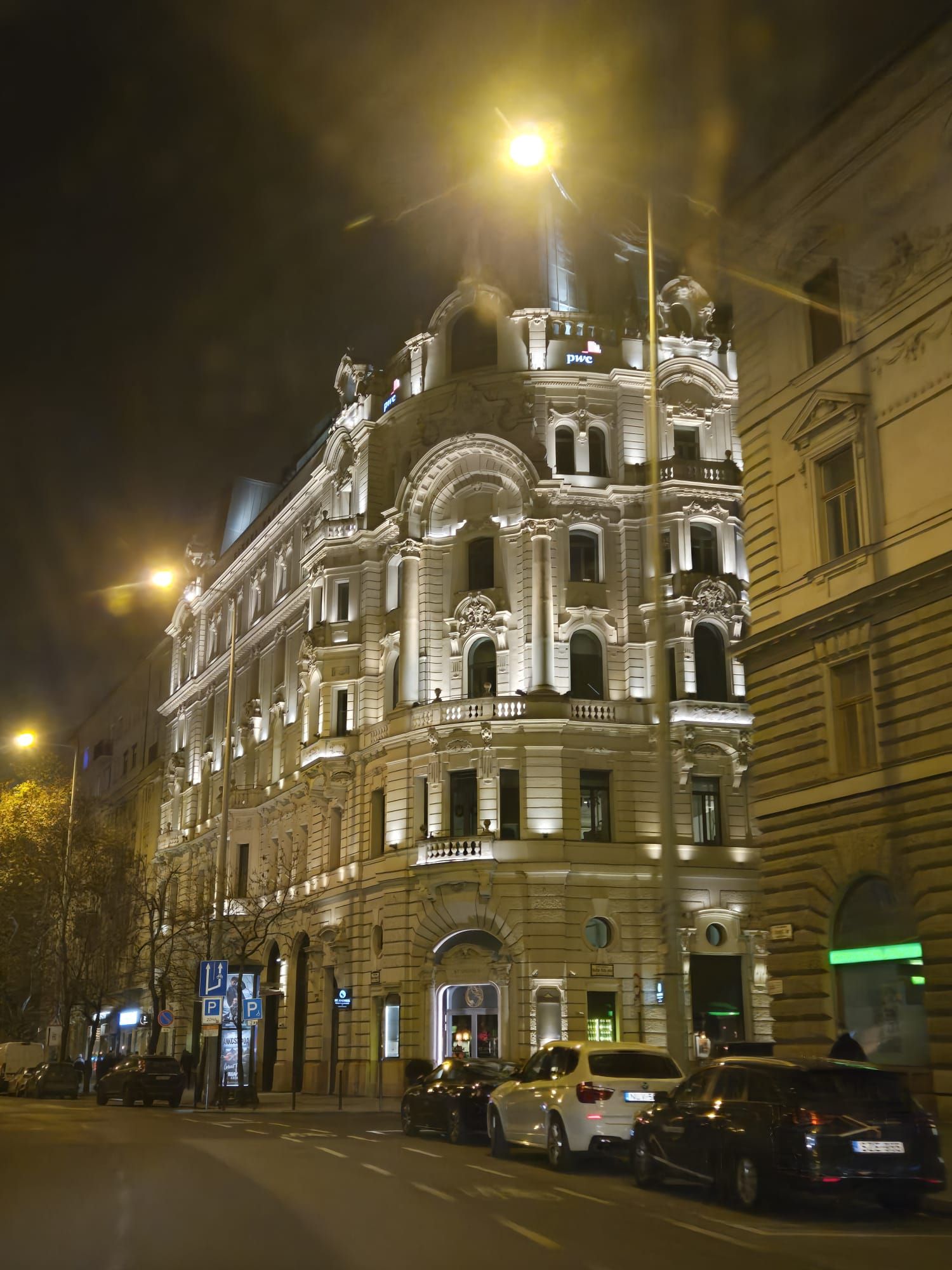 Budapest Building, Budapest Sightseeing, Zoltancarbudapest