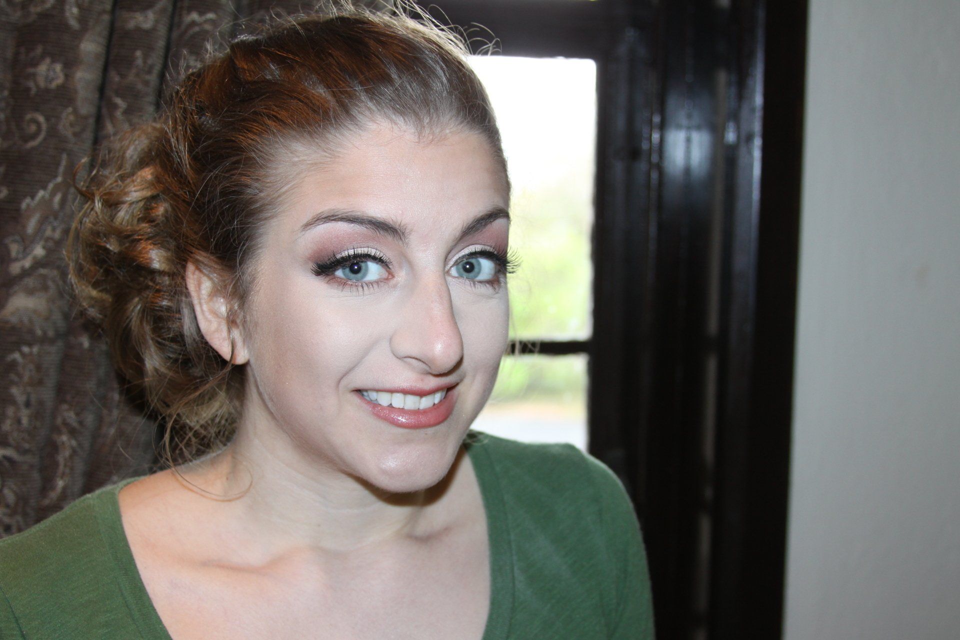 Woman Wearing Make Up - Denville, NJ - Jane’s Hair Salon