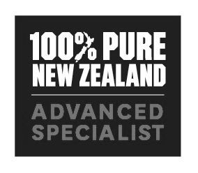 A black background with white text that says `` 100 % pure new zealand specialist gold 2017 ''.