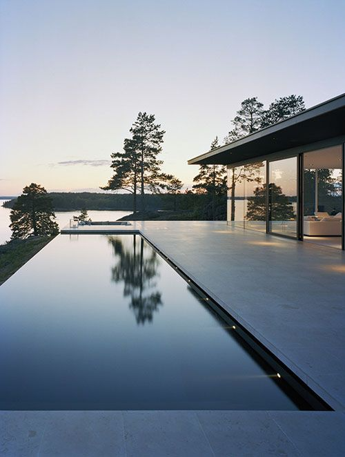Our swimming pool builders can do it all