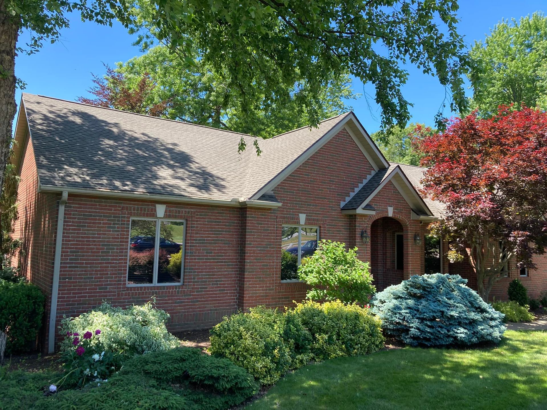 About our Uniontown, OH roofing & construction company