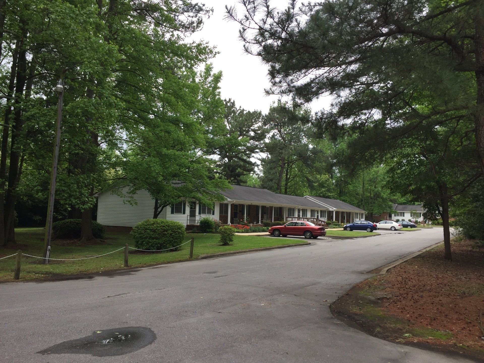 Laurelwood Apartments 1