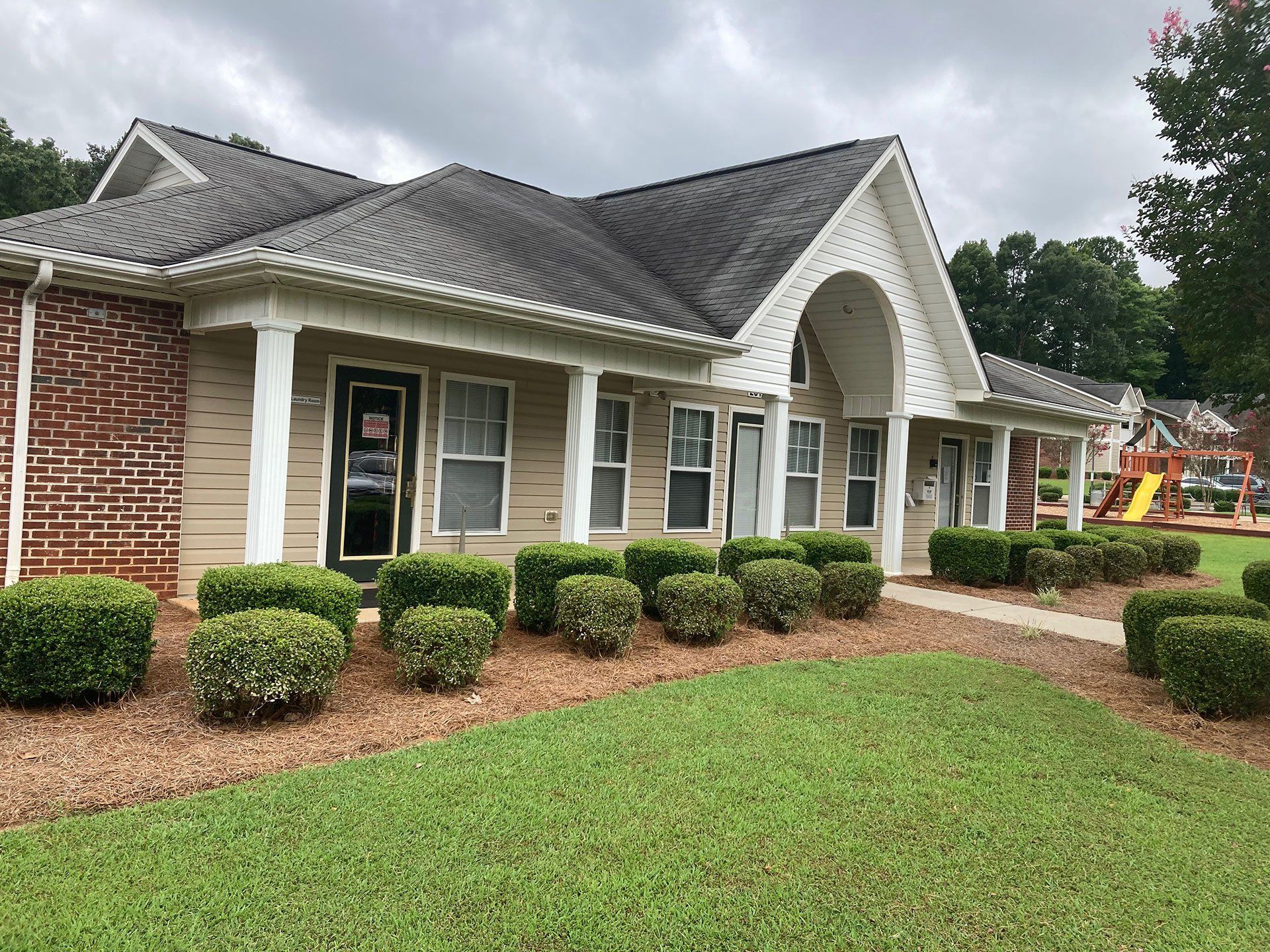 Windsor Place Apts 2