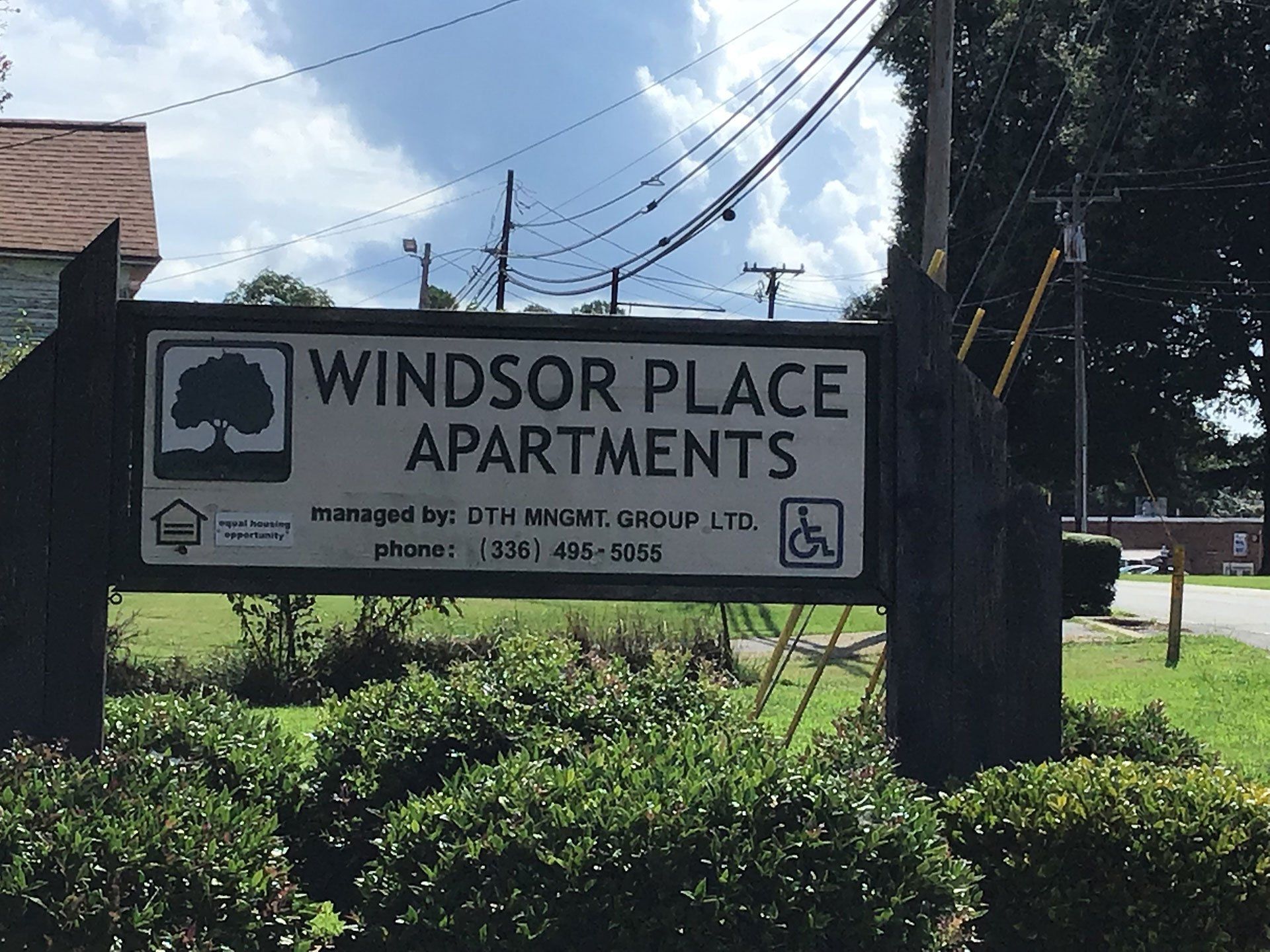 Windsor Place Apts 4
