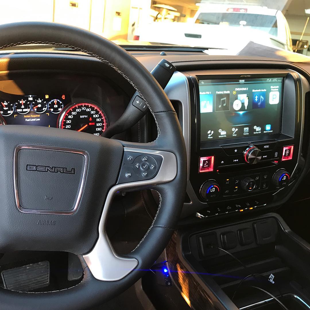 Interior of Auto — Memphis, TN — 901 Sounds