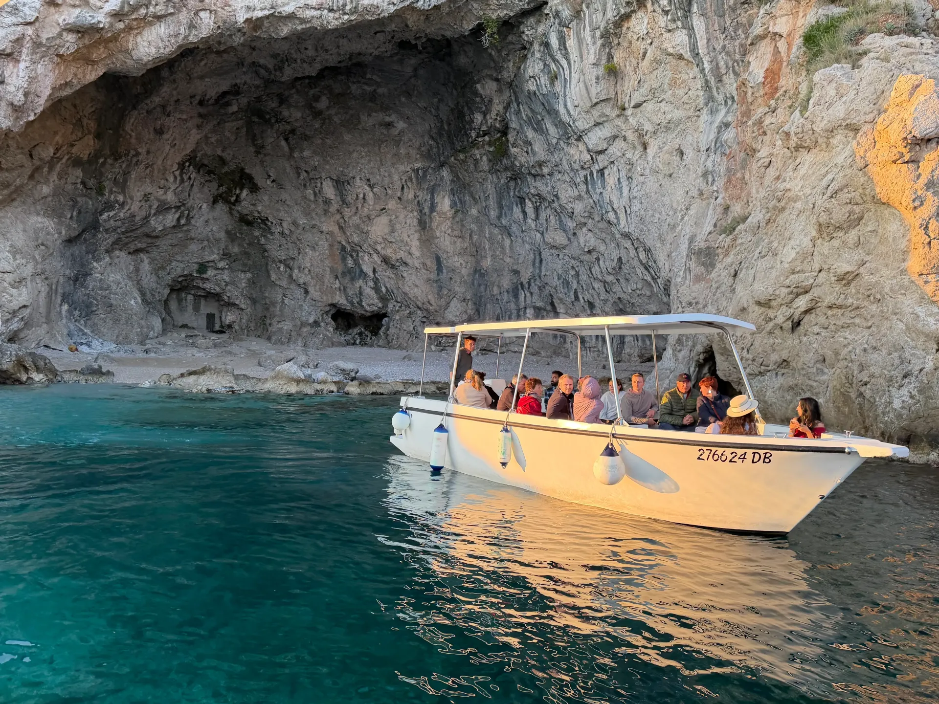 betina cave