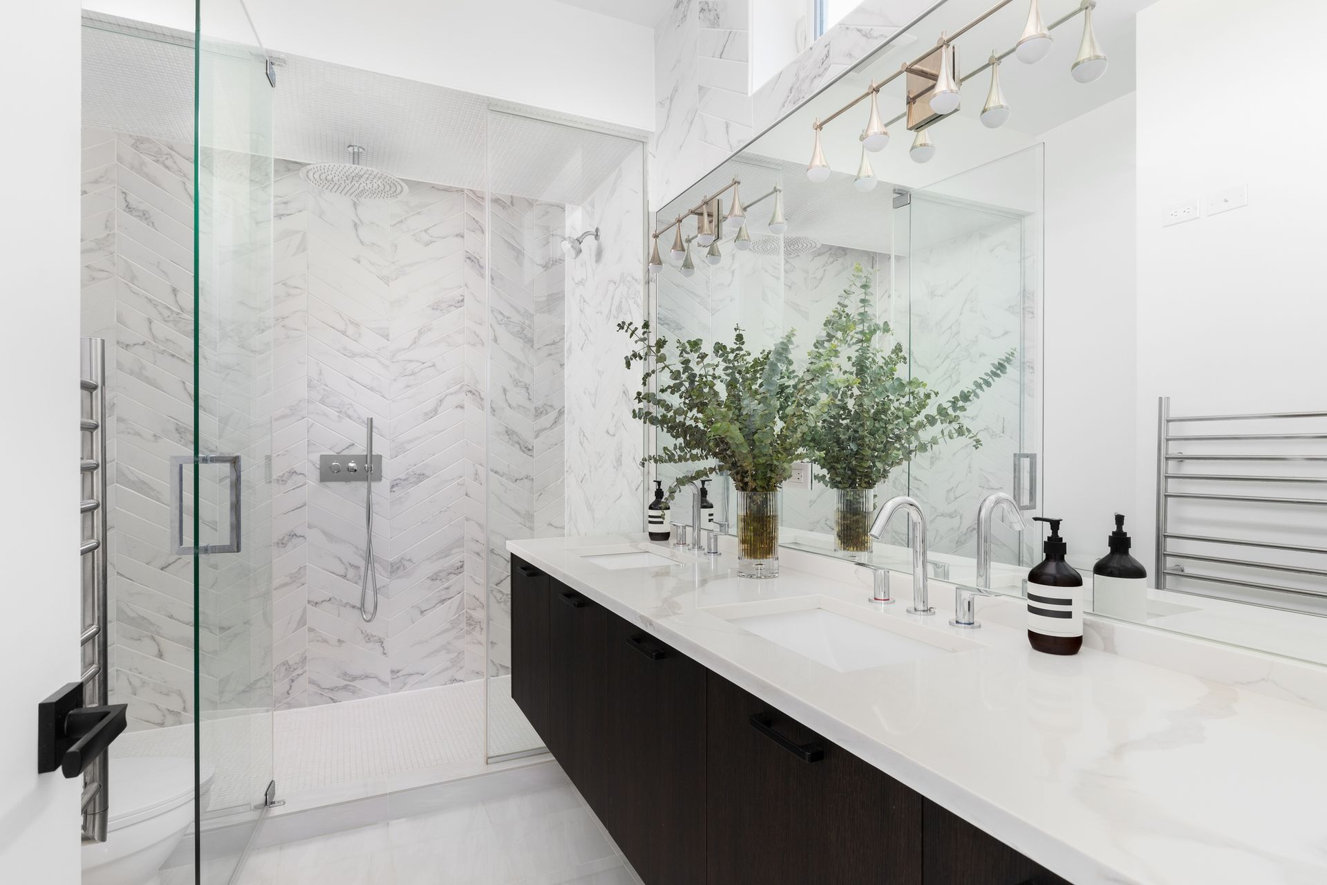 Custom Bathroom Vanity with mirror | Miami, FL