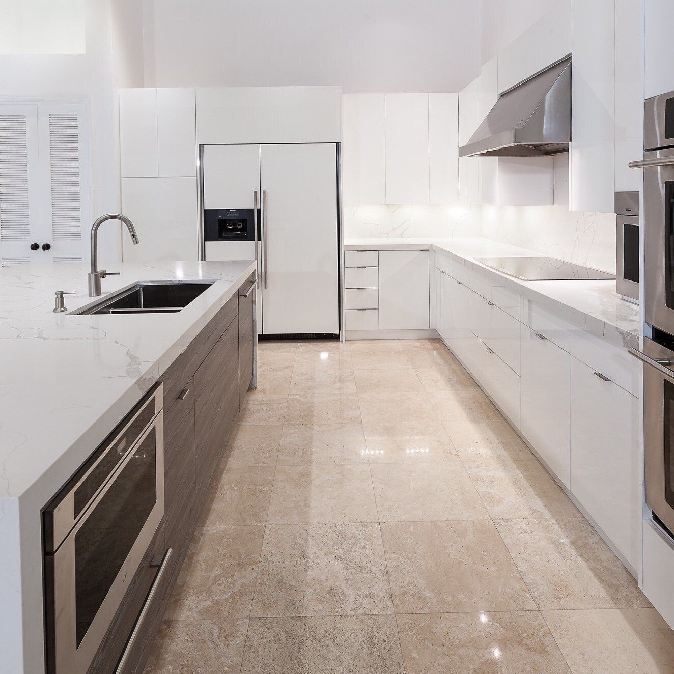 White kitchen cabinets with Island, Miami, FL