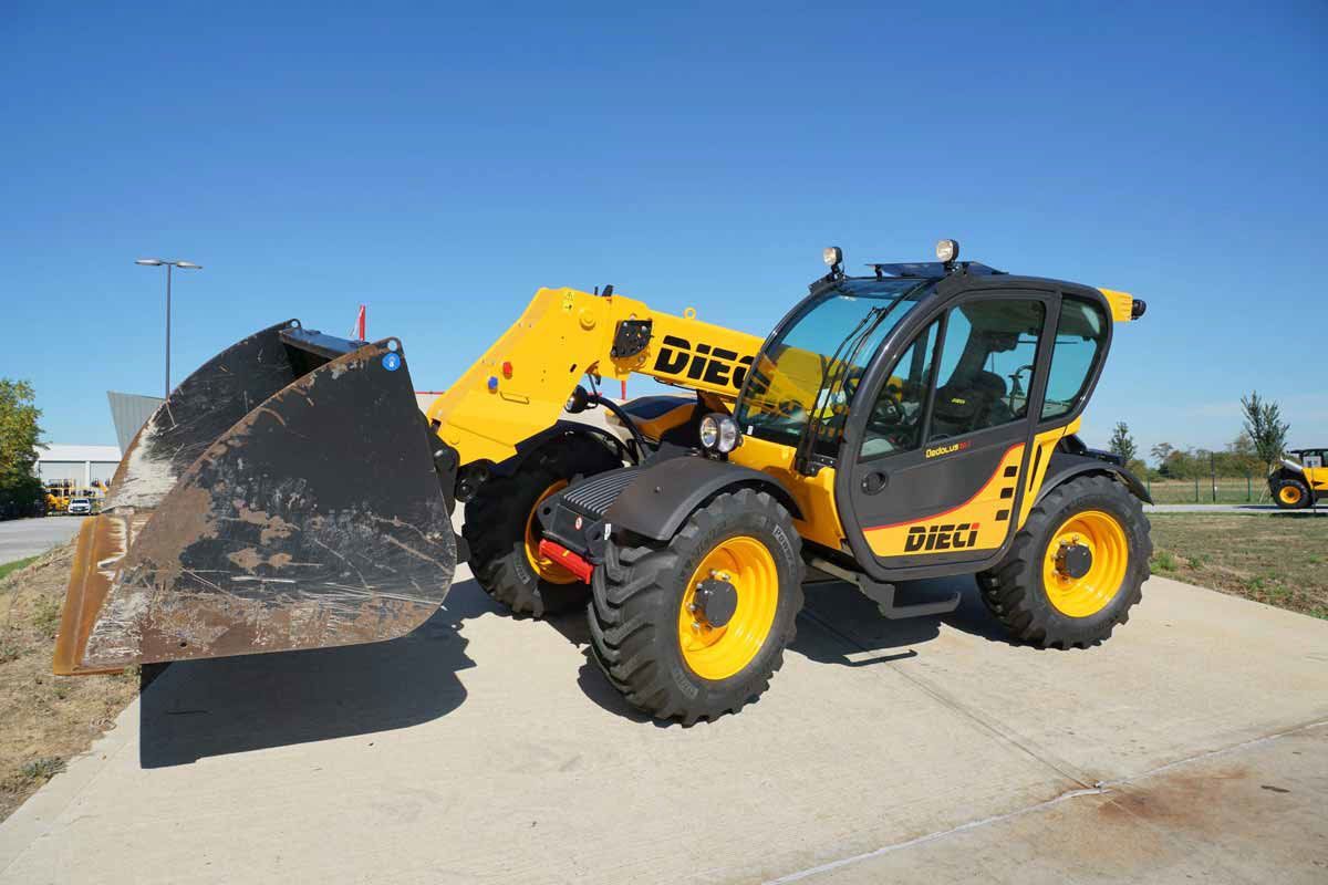 Hi-Range-Crane-Hire-Telehandler-Hire