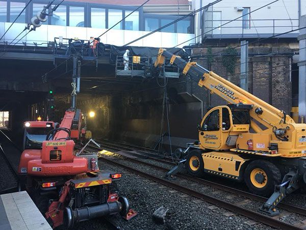 Hi-Range-Crane-Hire-Telehandler-Hire