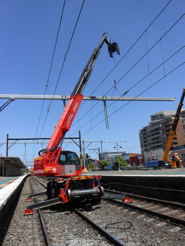 Hi-Range-Crane-Hire-Telehandler-Hire