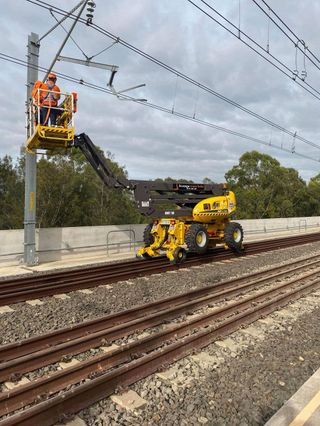 Hi-Range-Crane-Hire-Telehandler-Hire