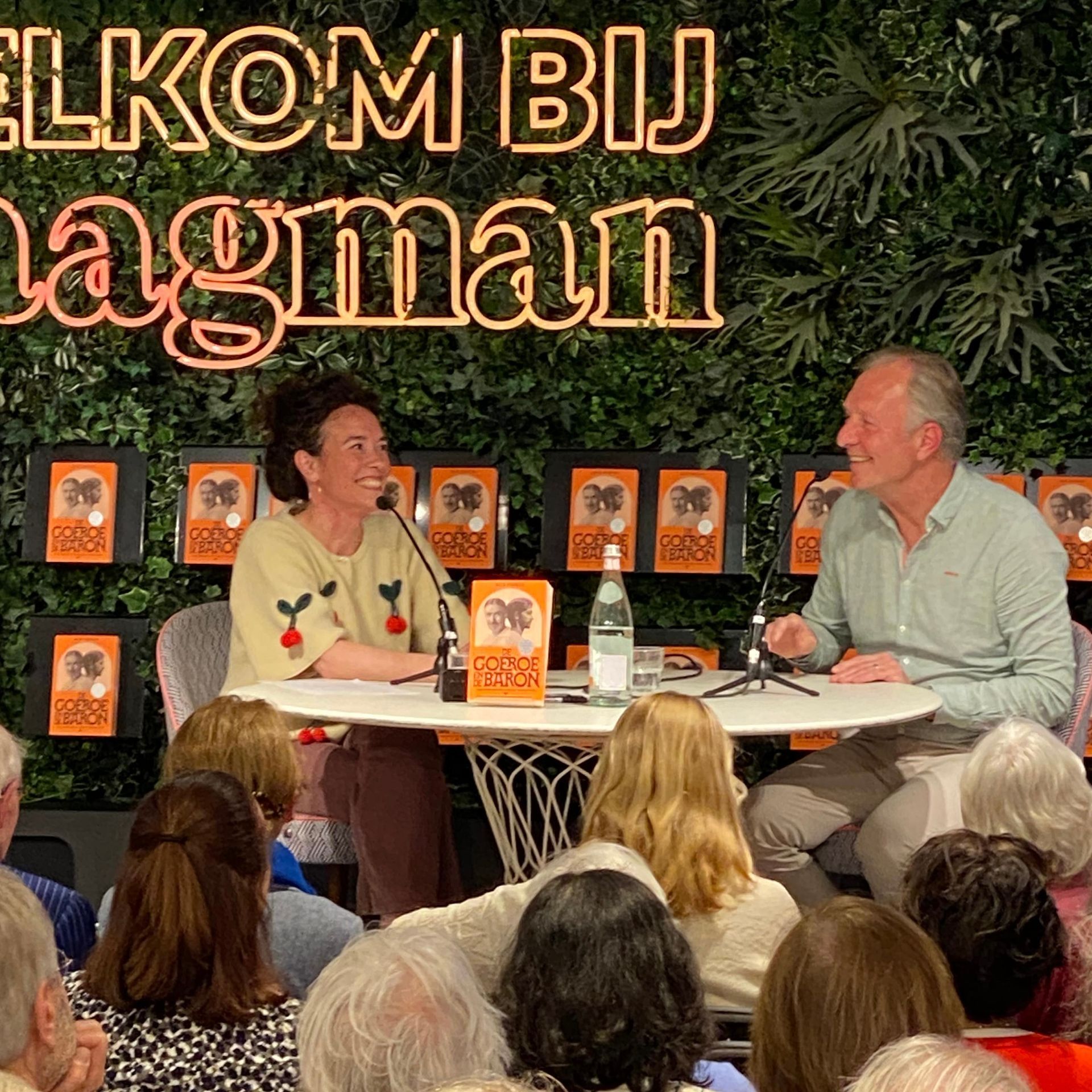 Interview met Rick Nieman door presentator Yanti Danoekoesoemo