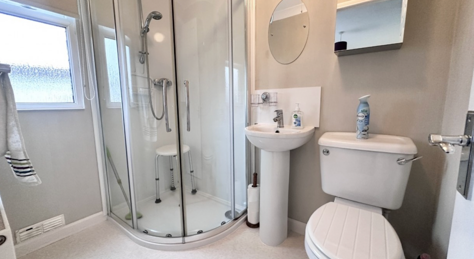 Ensuite Shower