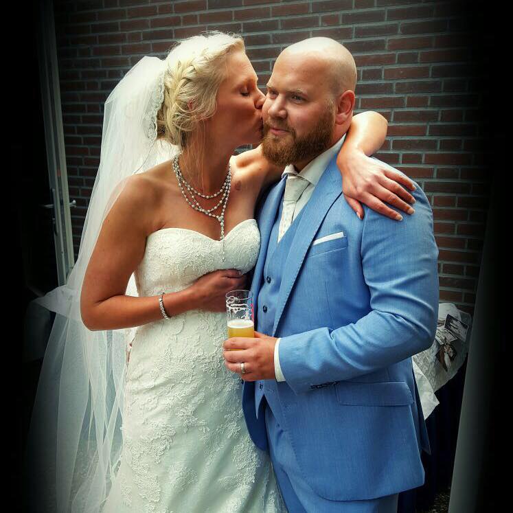 Ervaren bruidsstylist voor professionele bruidskapsel en make-up in Tilburg.