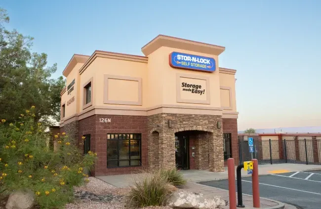 The front entrance to STOR-N-LOCK Self Storage in Hurricane, Utah