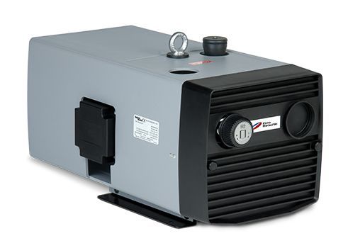 Grey and black vacuum pump with control knobs and a lifting eye.