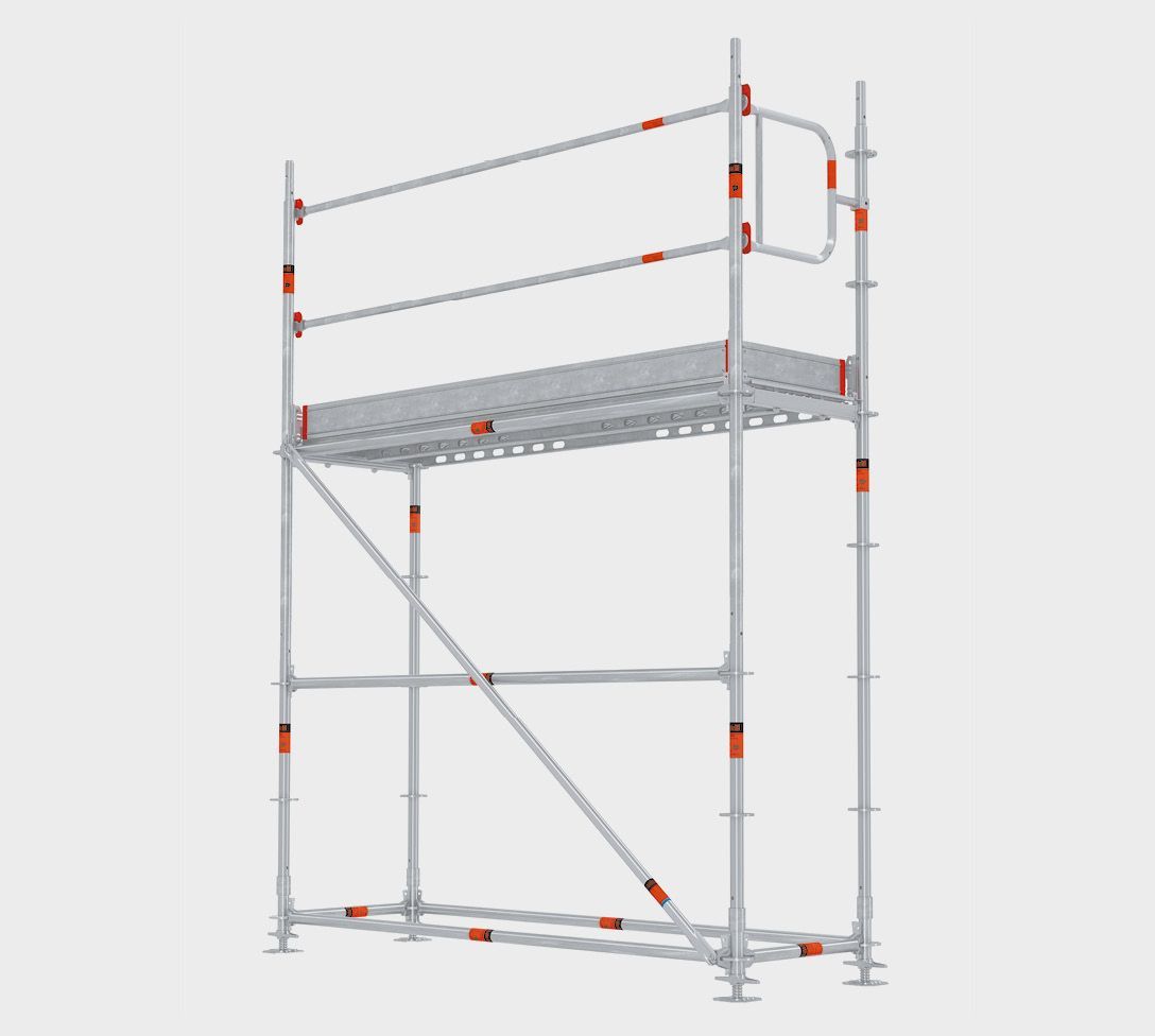 Estrutura modular do Sistema AGS Layher com guarda-corpos de proteção lateral