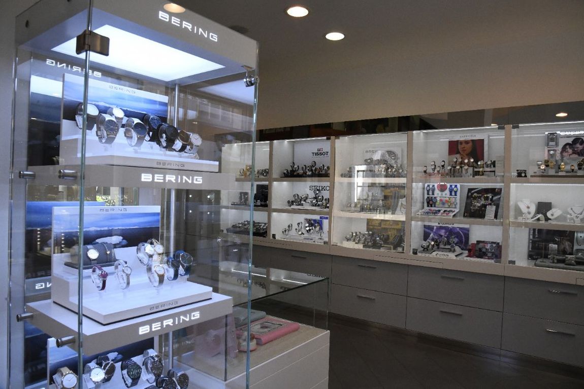 esposizione di orologi
