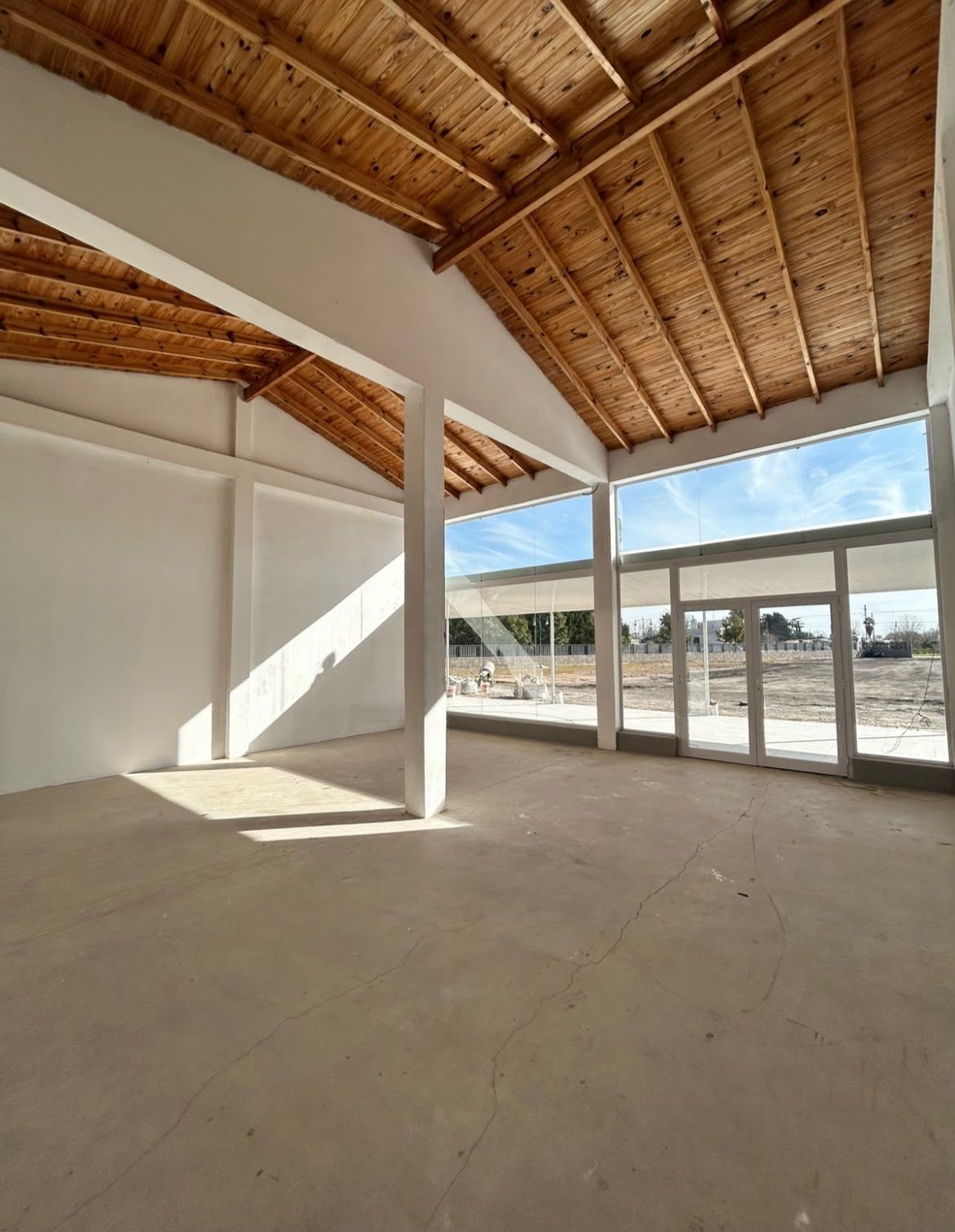 Local doble de 60 m² · Doble altura