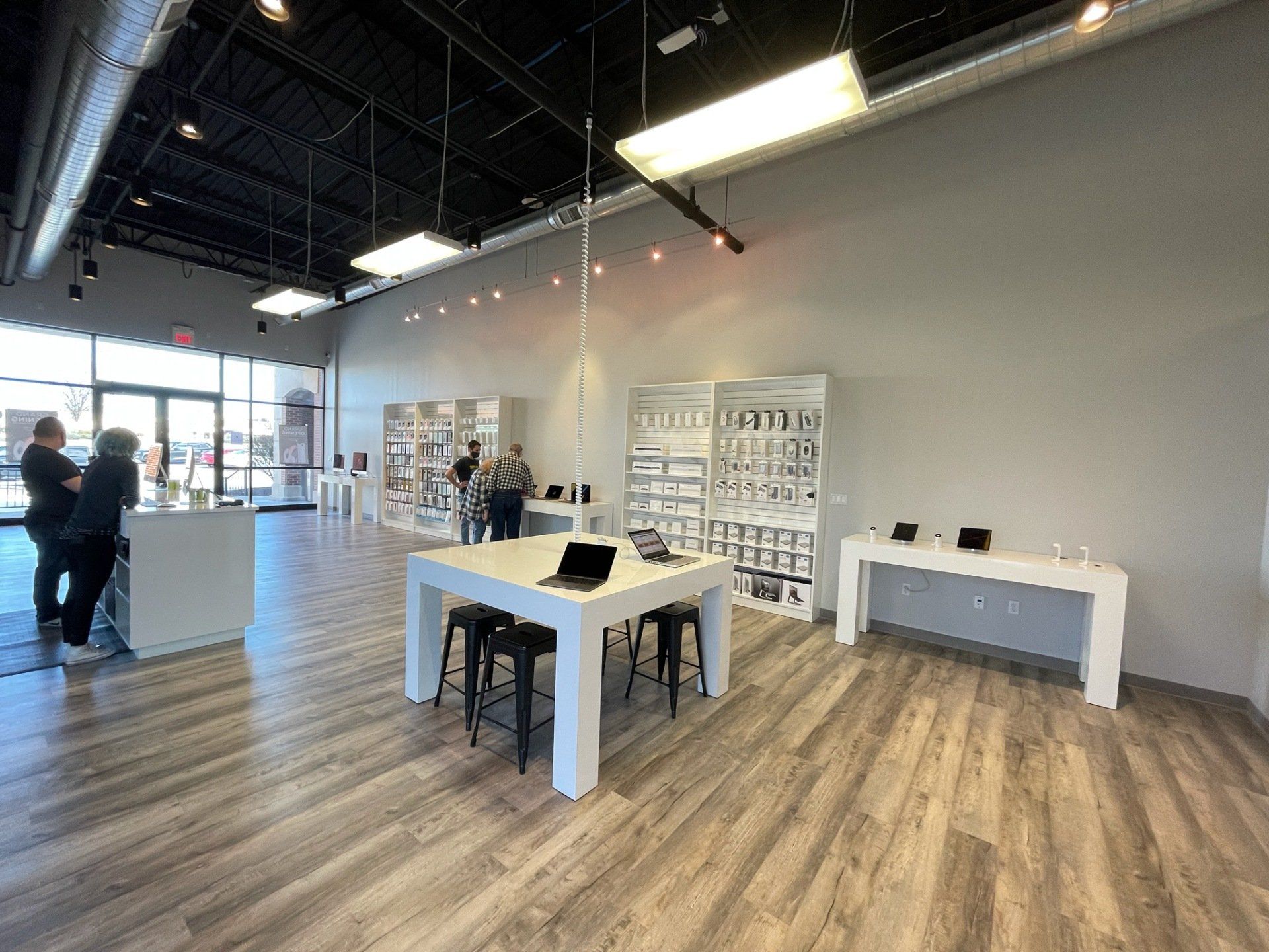 The Interior of a Tech Store in Columbia, MO. Open Your Own Store With Lindner Properties.