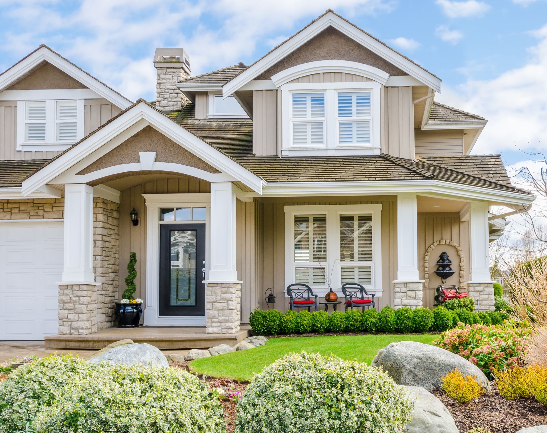 Exterior home painting project completed in Durham Region