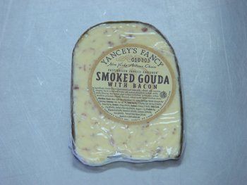 Yancey's Fancy™ SmkGouda/Bacon Wedge
