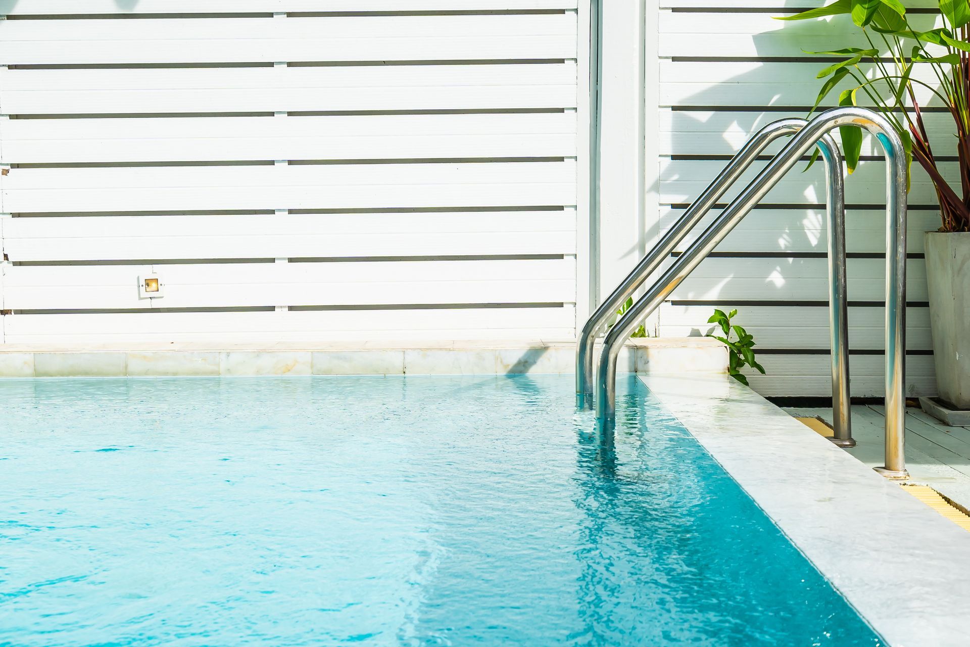 Beautiful pool fence installation in Gulf Shores AL by Mitchell Fence Company