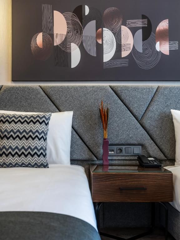 Bristol Hotel, Deluxe İki Yataklı Oda