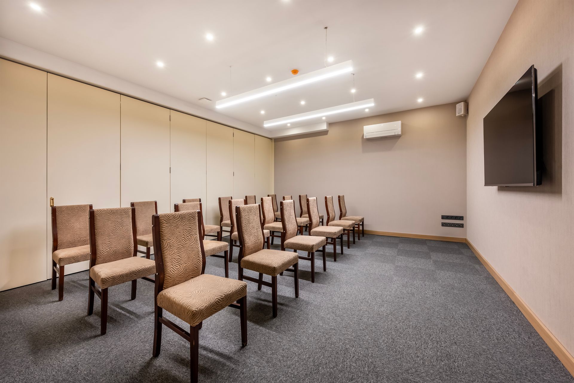 Hotel Bristol, Meeting Room