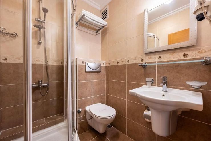 Bristol Hotel,  Standart Room Bath