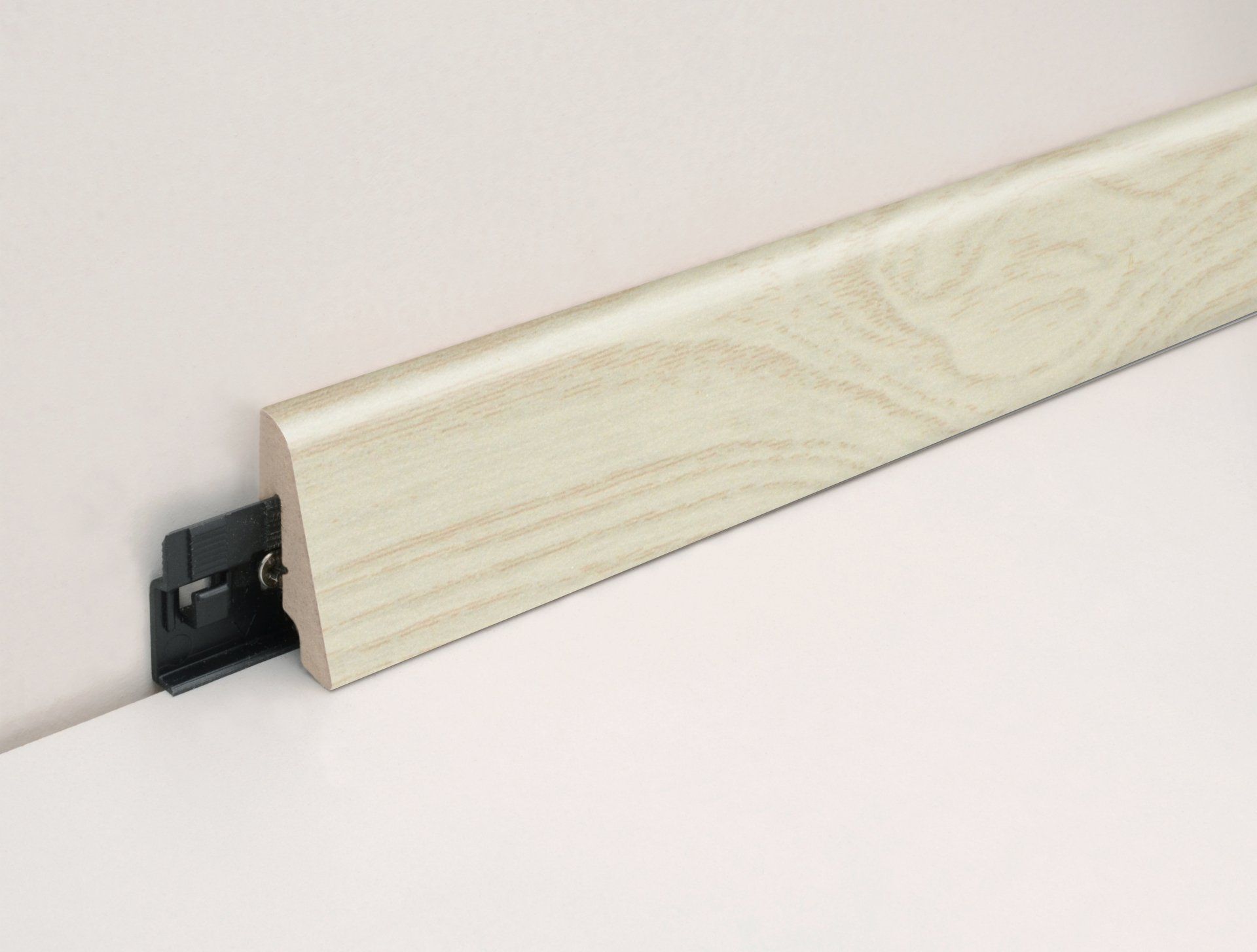 GÓLFL. HVÍTTAÐ 38X18 MDF 2,4m