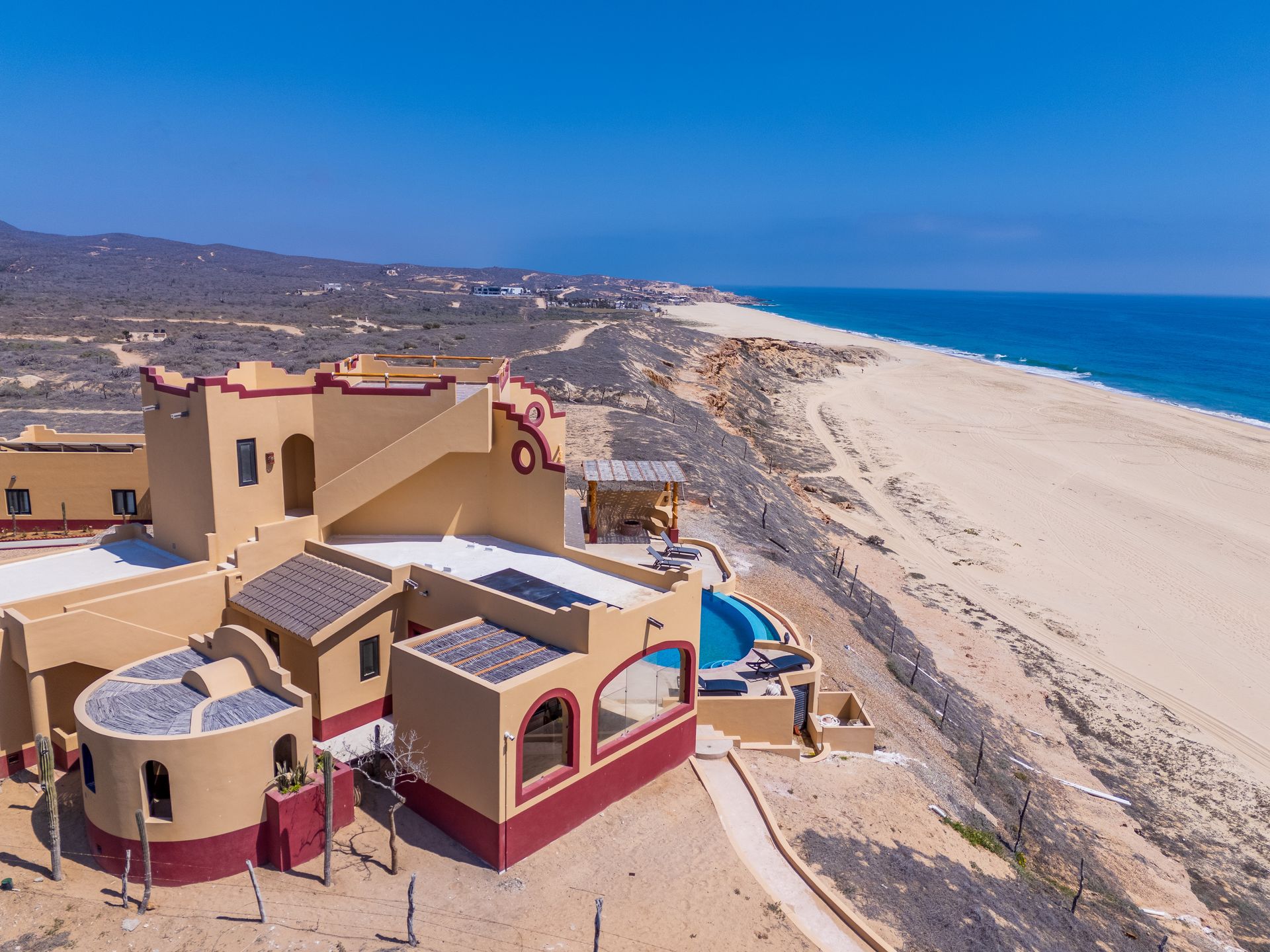 Side view of cabo whale house