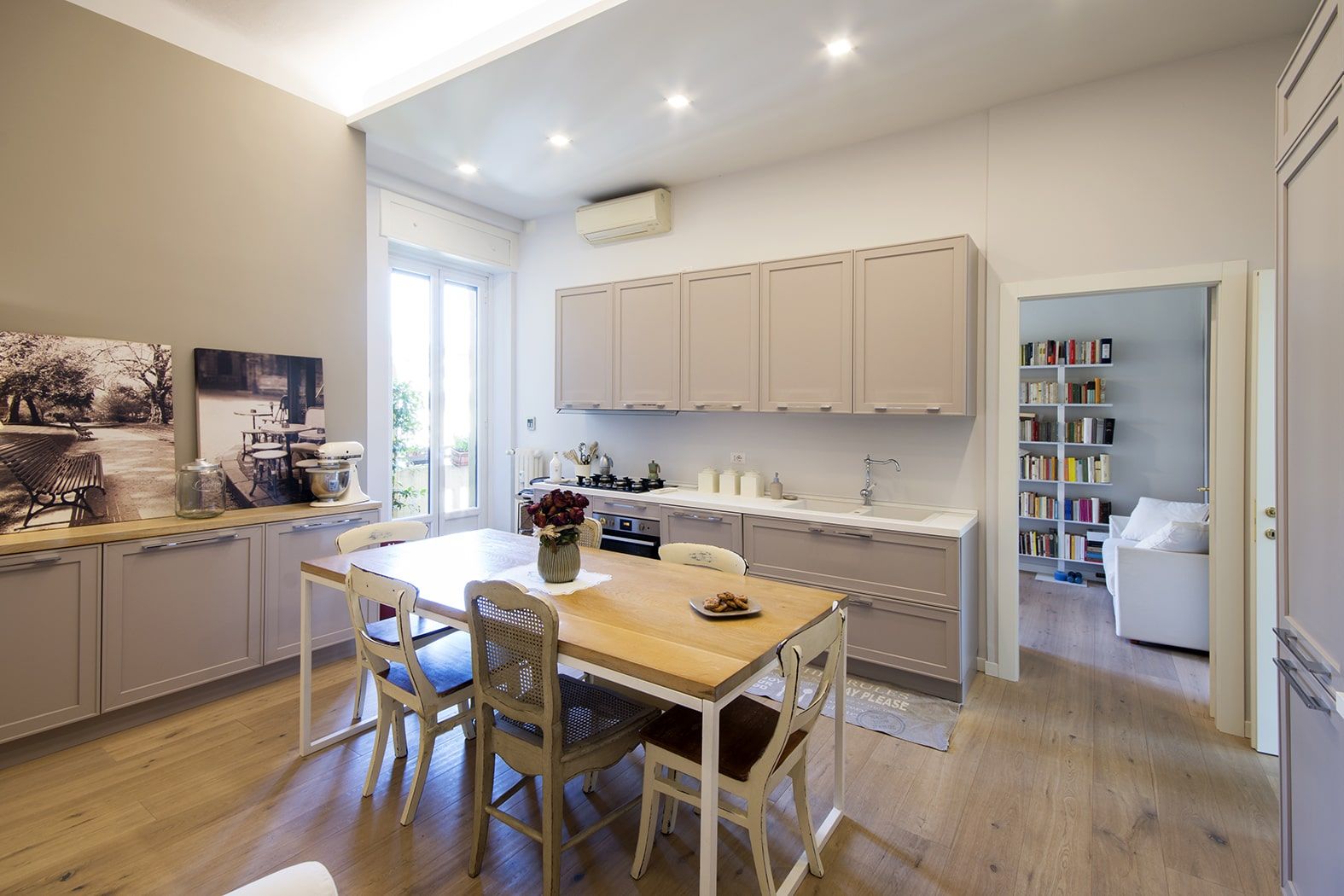 Come arredare con parquet rustico