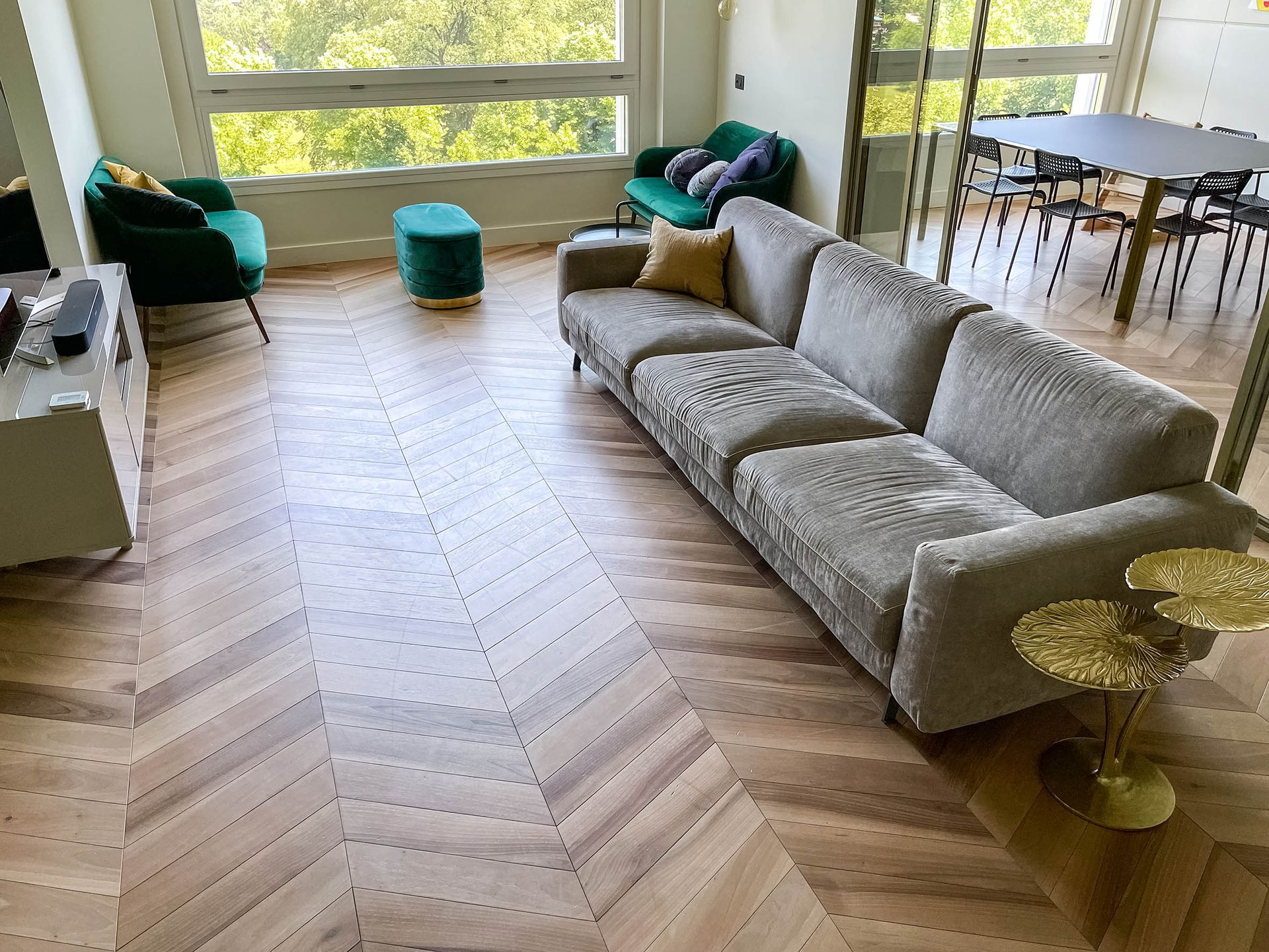 Consigli per l’arredamento con parquet in noce