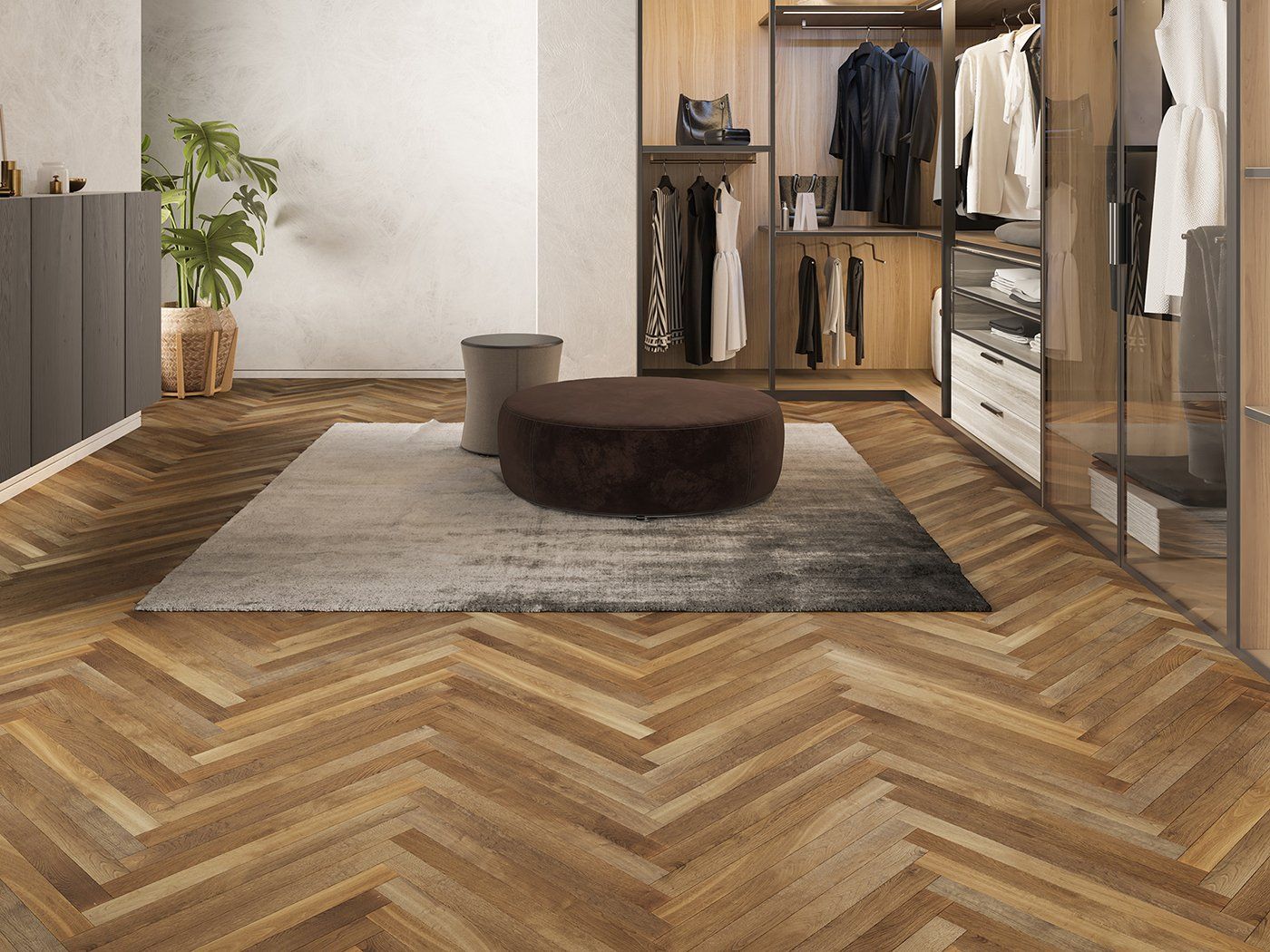 Cabina armadio con pavimento in legno, vestiti, tappeto e pouf.