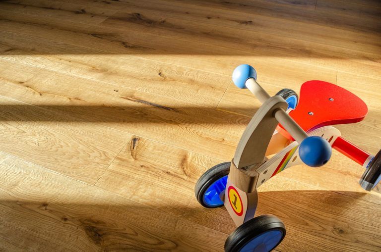 come rendere il parquet resistente e antigraffio come rendere il parquet resistente e antigraffio