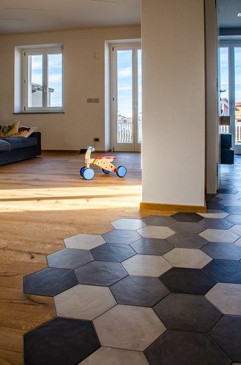 stacco parquet e piastrelle