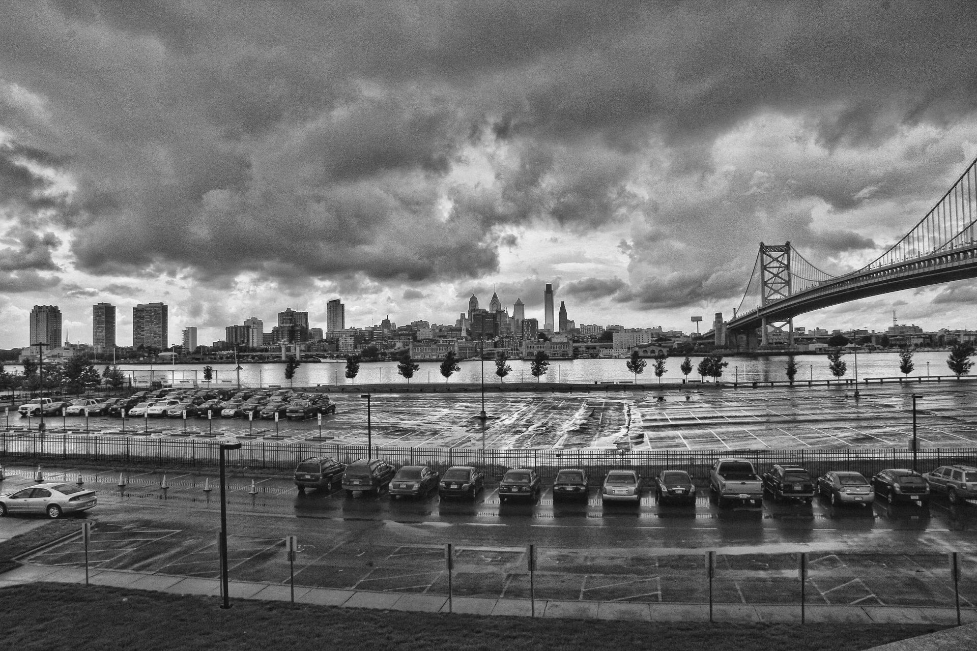 black and white photo of new york skyline