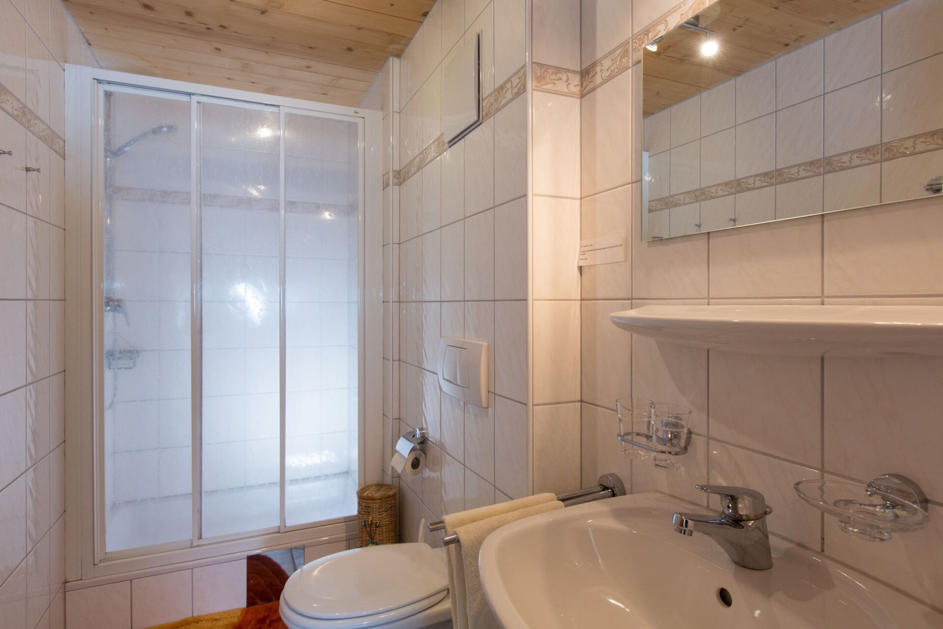 Doppelzimmer Bad