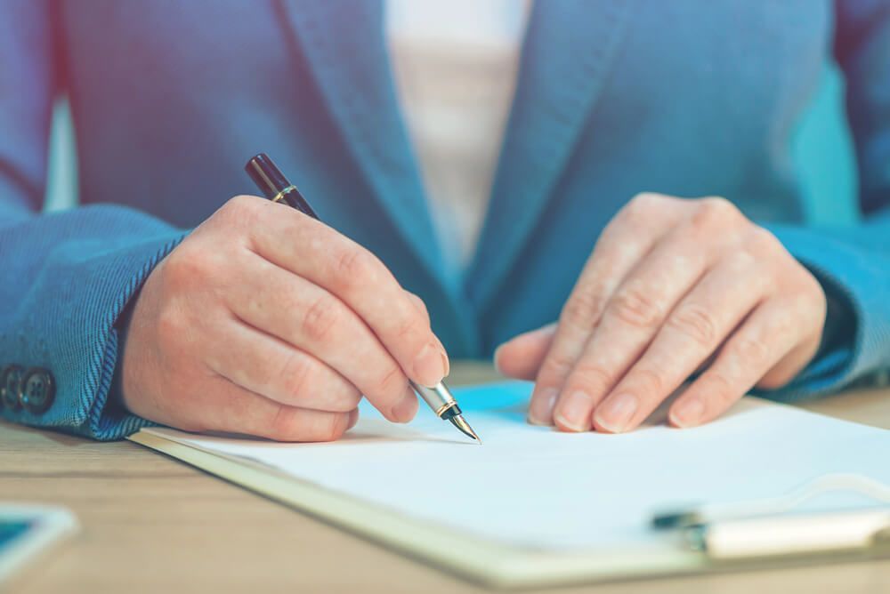 What is a structured settlement?