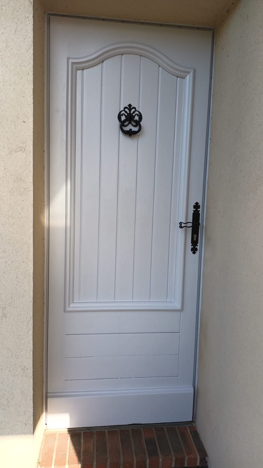 Porte repeinte par ePaT au Havre