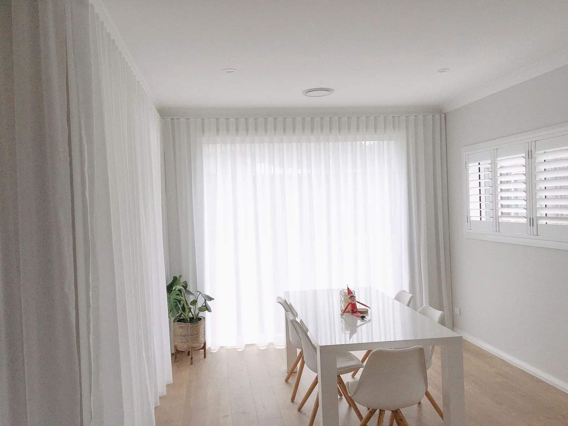 Bright Dining Room Featuring Curtains In Wollongong