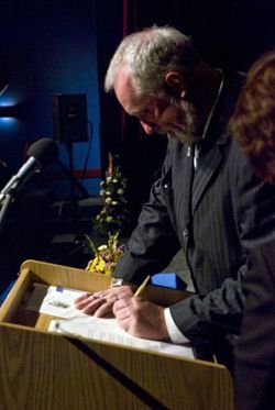 Signing the Oath of Allegiance