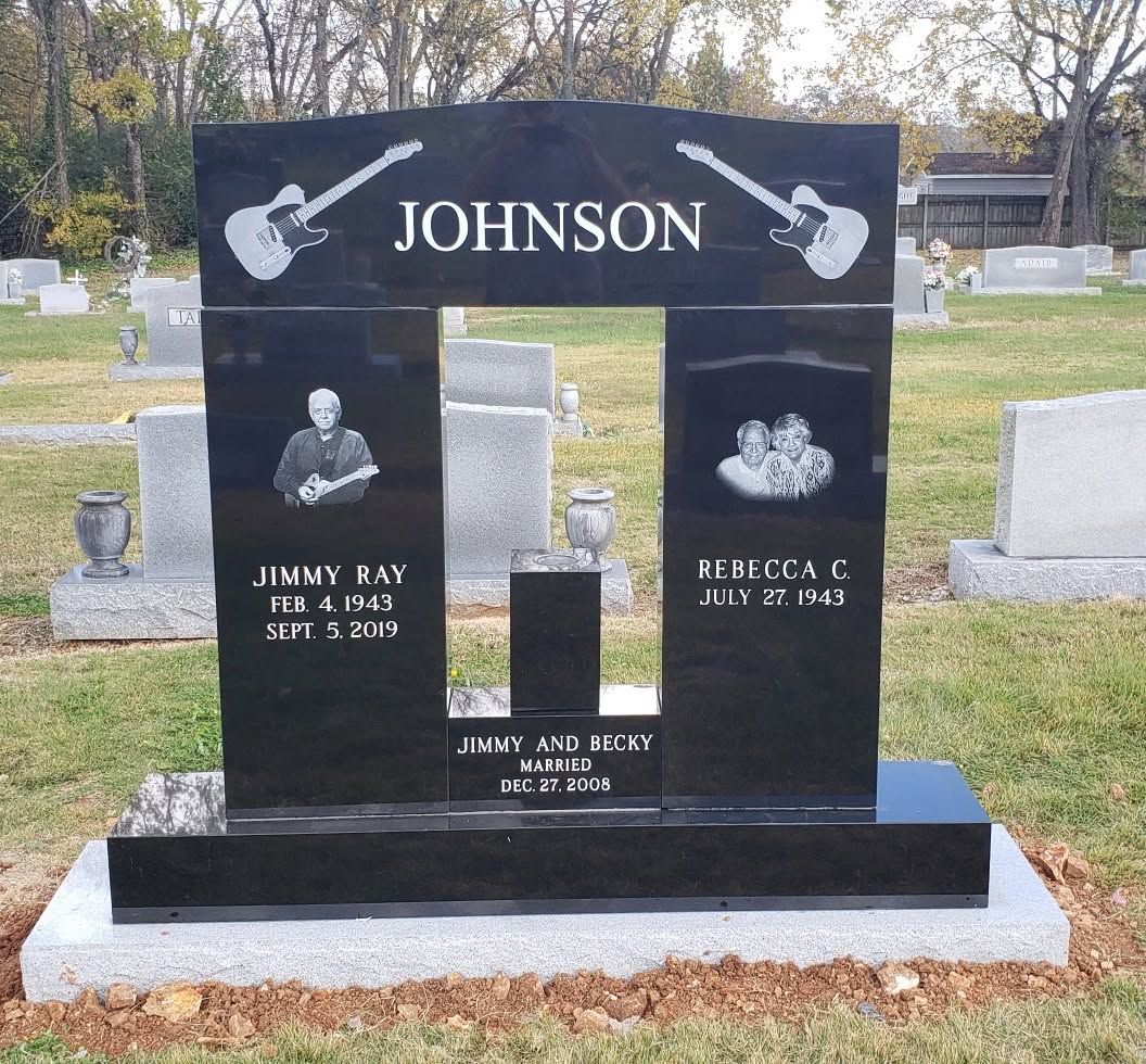 Bronze grave marker with dates Sept. 7, 1979 - Nov. 10, 2023. Name: Luke S. Harville, on a granite base.
