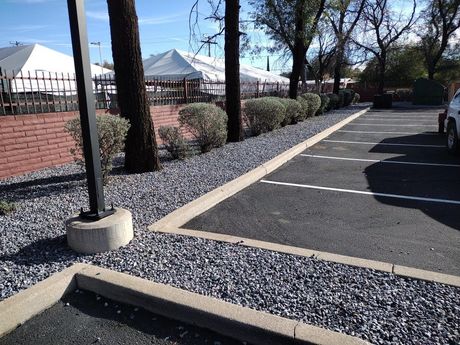 commercial parking lot with hardscape design